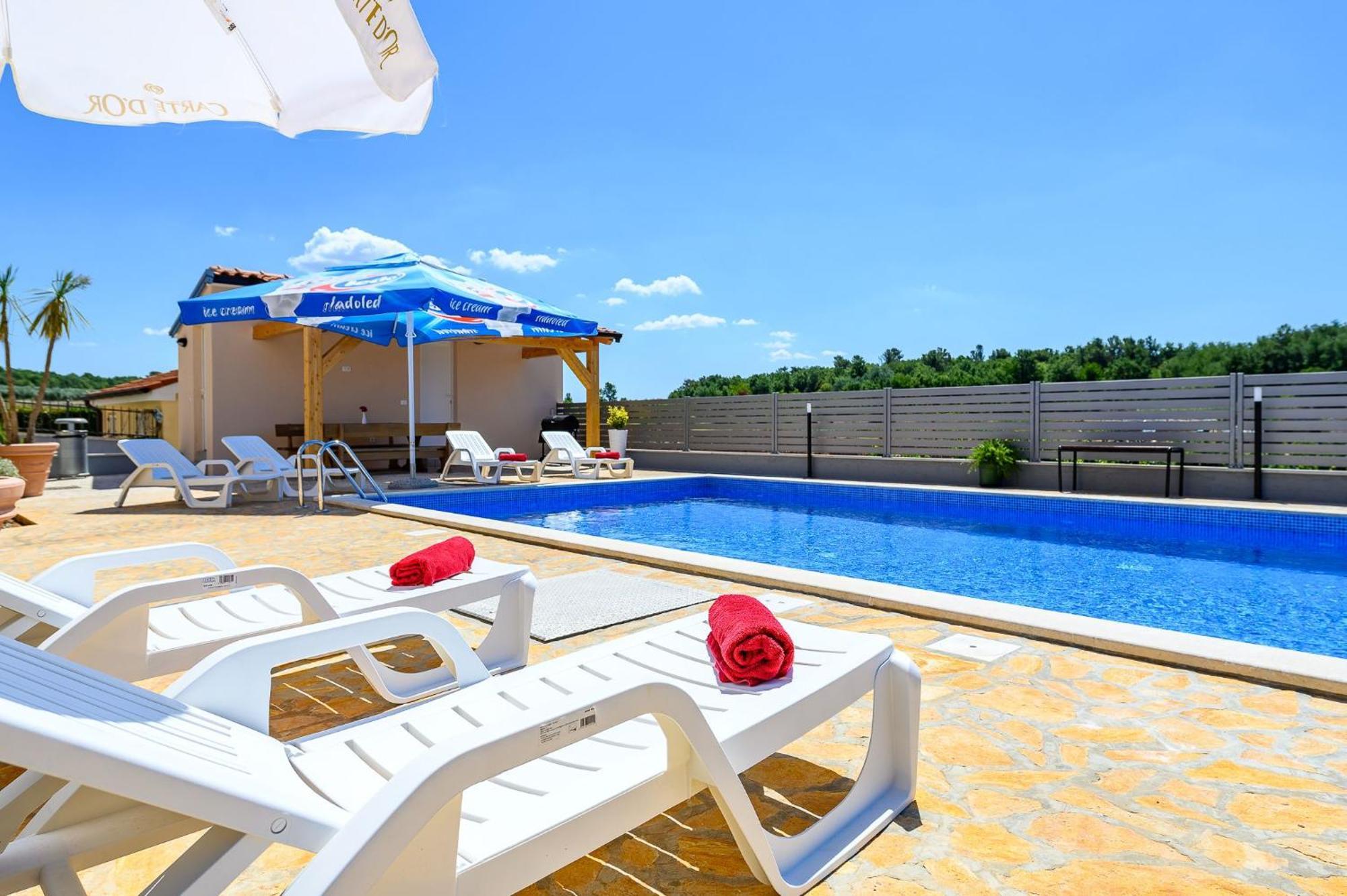 Stancija Amoroso Porec Apartments Exterior photo